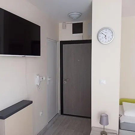 тип хотелска Apartment *